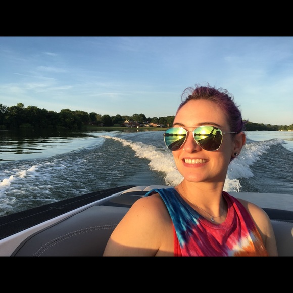 Meet your Posher, Meghan - Picture 1 of 1